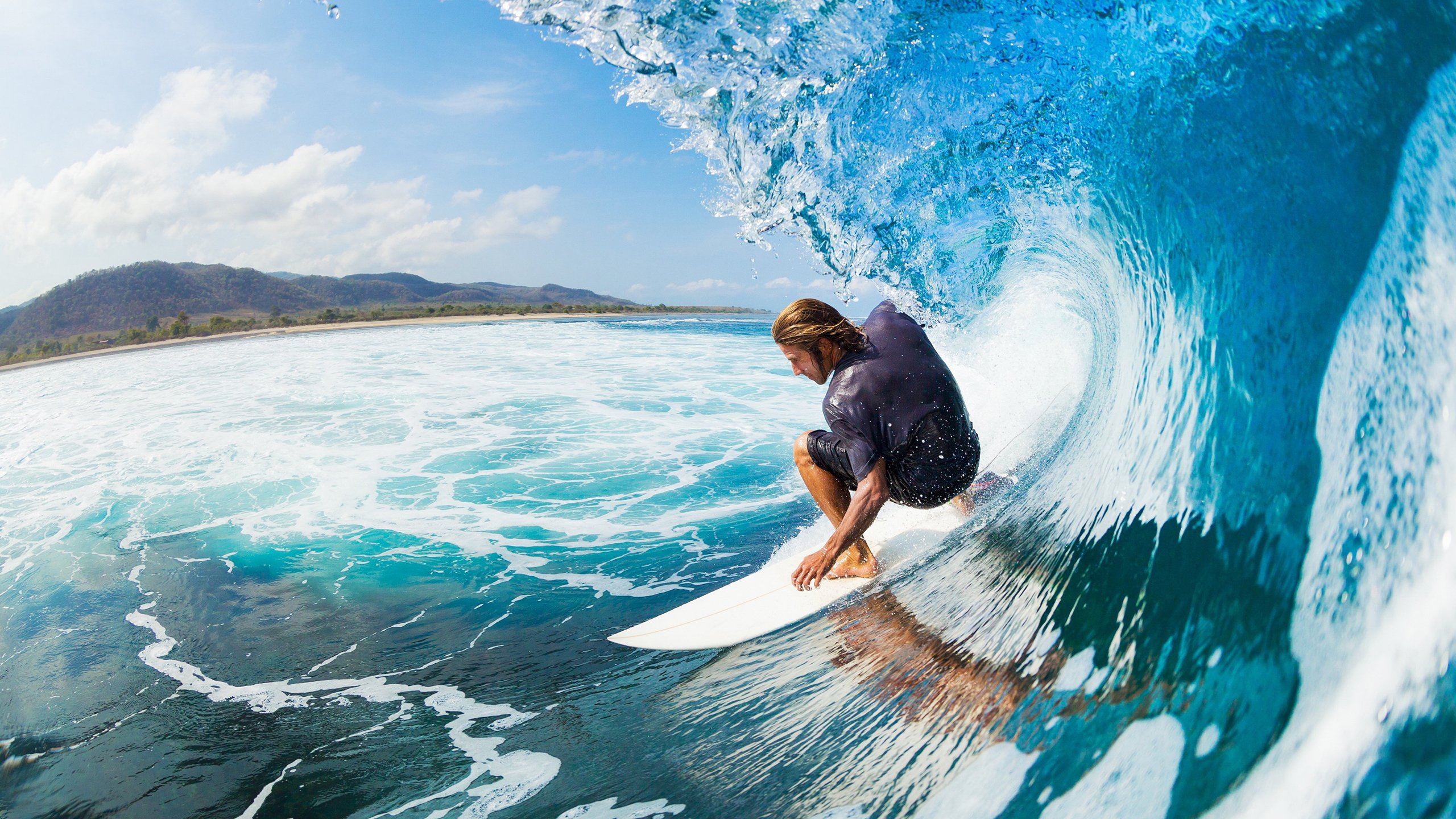 青少年“拼搏青春”公益主题展在青海拉开帷幕，激发青春正能量